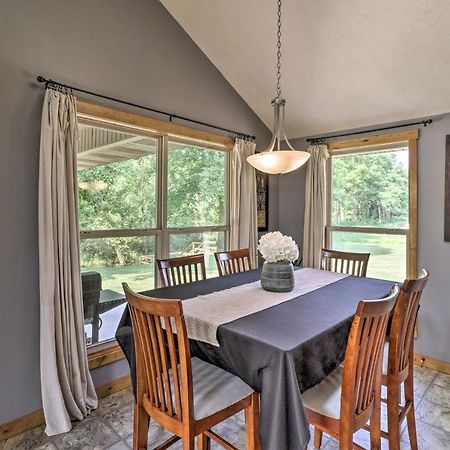 Mountain Home Cottage With Deck On White River! Gassville Bagian luar foto