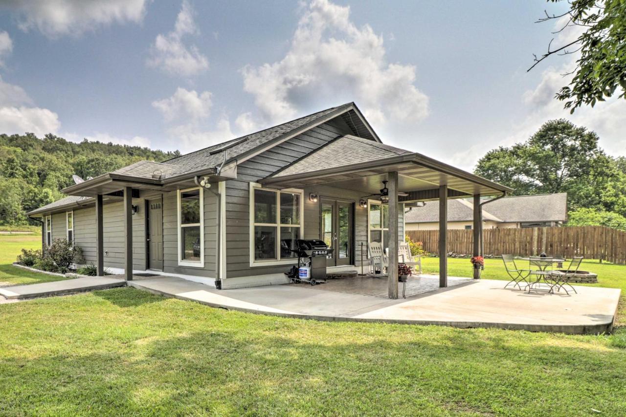 Mountain Home Cottage With Deck On White River! Gassville Bagian luar foto