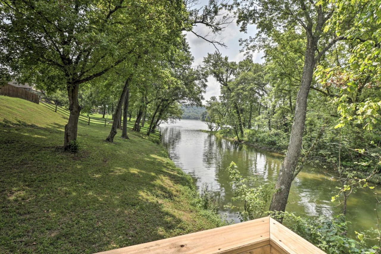 Mountain Home Cottage With Deck On White River! Gassville Bagian luar foto