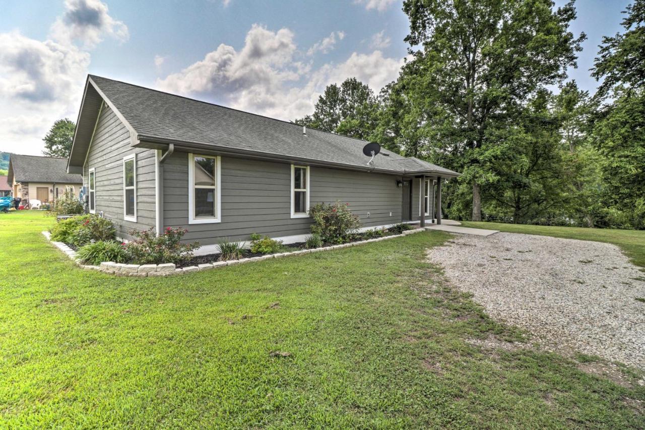 Mountain Home Cottage With Deck On White River! Gassville Bagian luar foto